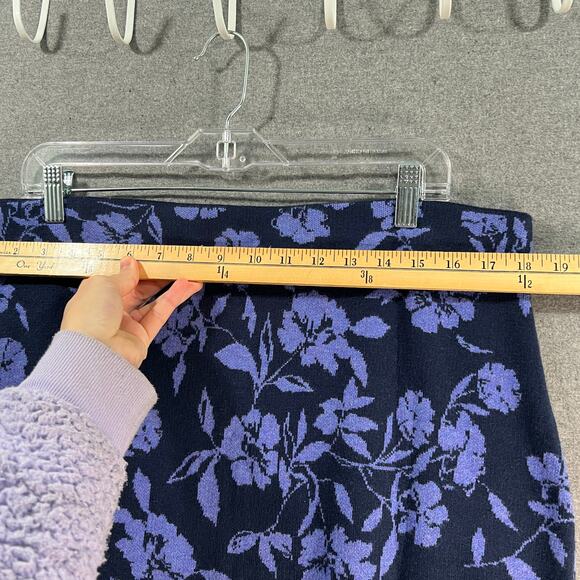Isaac Mizrahi LIVE Jacquard Sweater Skirt with Side Slits Navy Floral Size Large - Picture 5 of 8